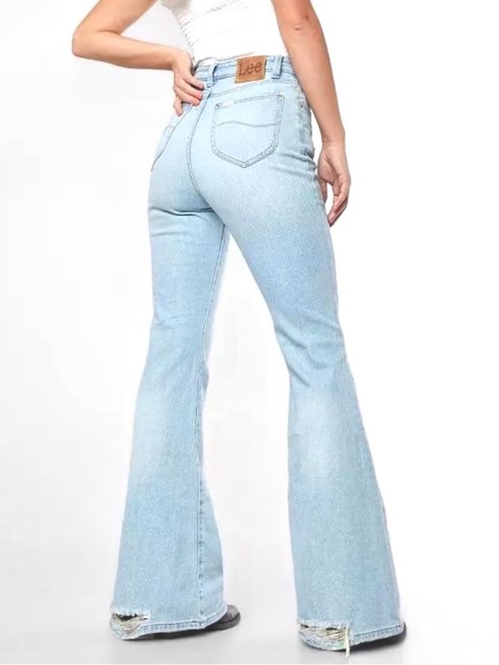 Lee Denim - Y2K Lee Light Blue High-Rise Flare Jeans 25